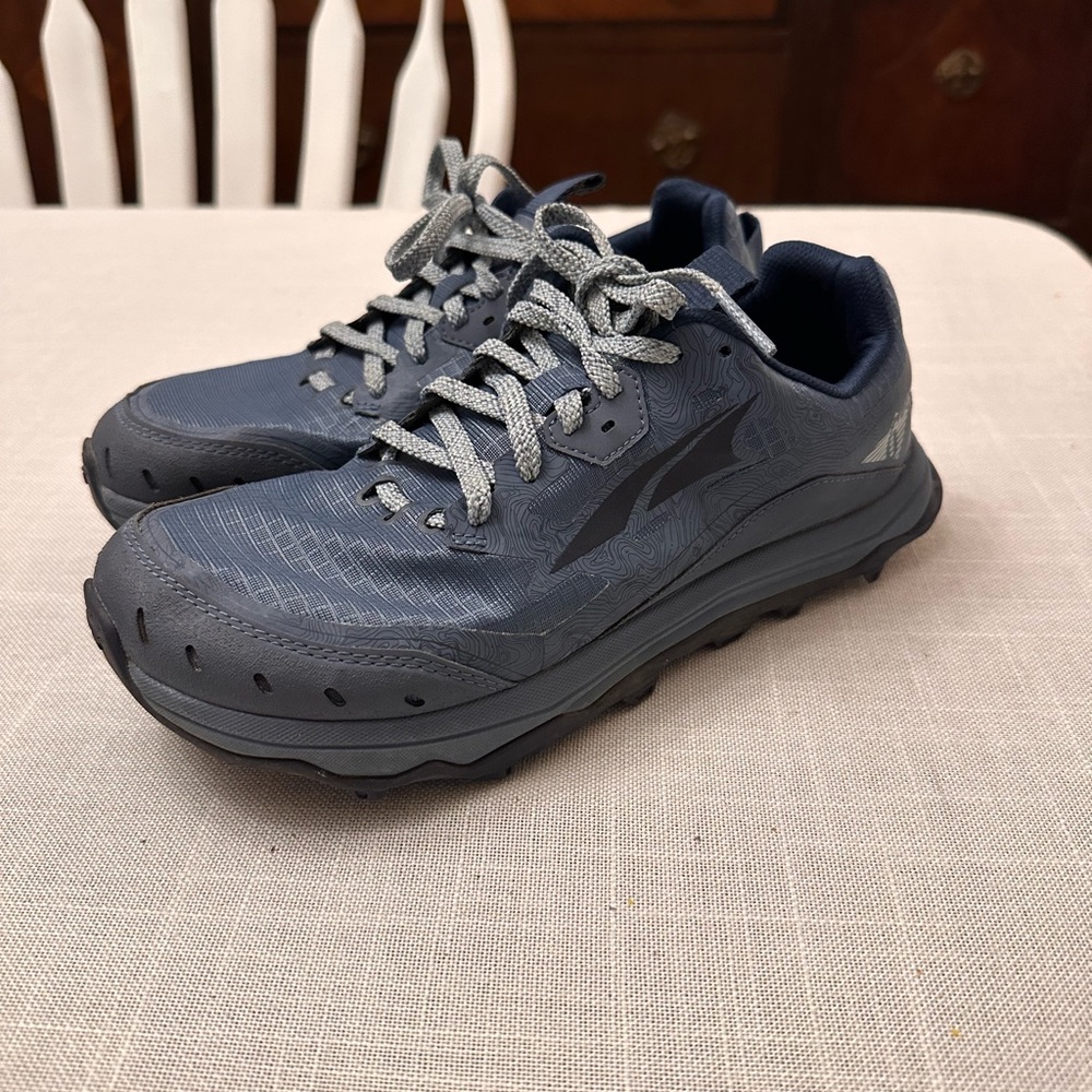 Altra Women’s Lone Peak 6